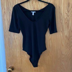Leith Black short sleeve scoop neck bodysuit